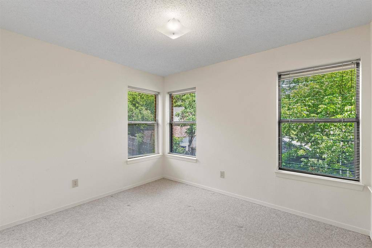Featured Listing Image 6