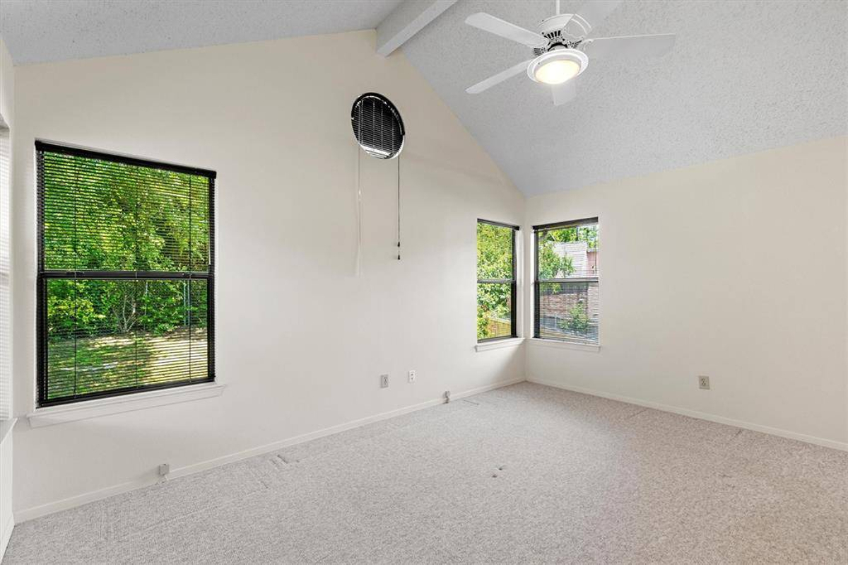 Featured Listing Image 12