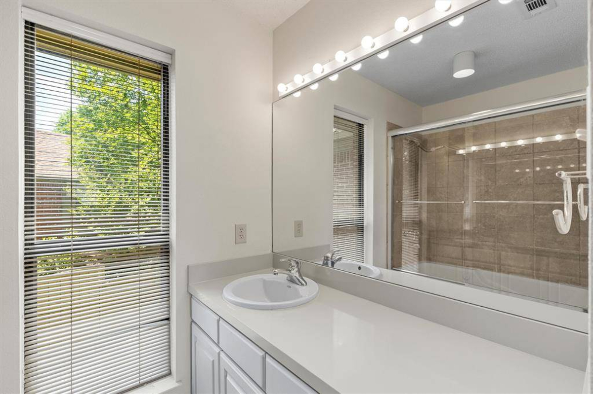 Featured Listing Image 17