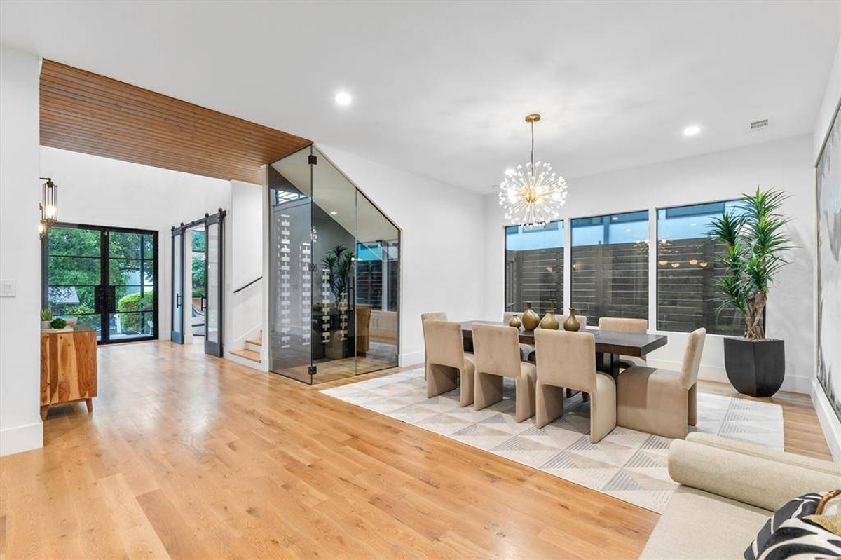 Featured Listing Image 7
