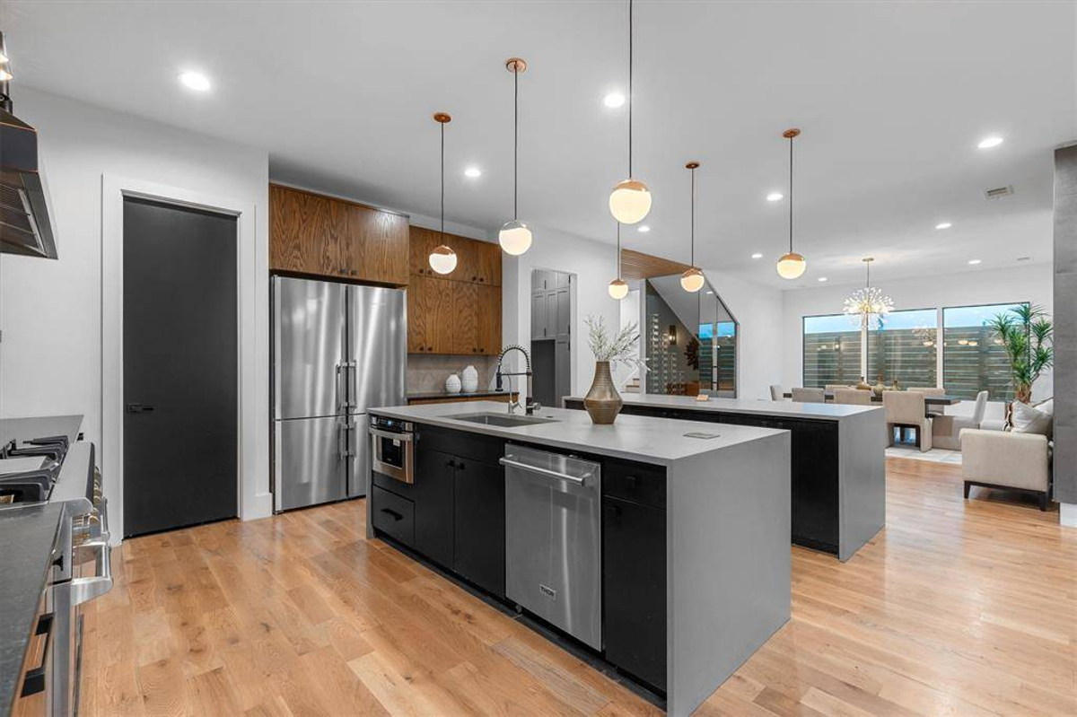Featured Listing Image 12