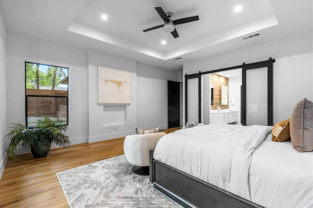Featured Listing Image 20