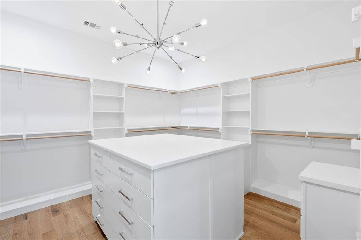 Featured Listing Image 25