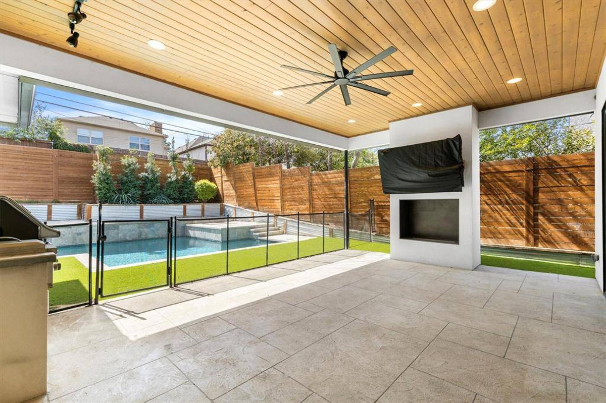 Featured Listing Image 32