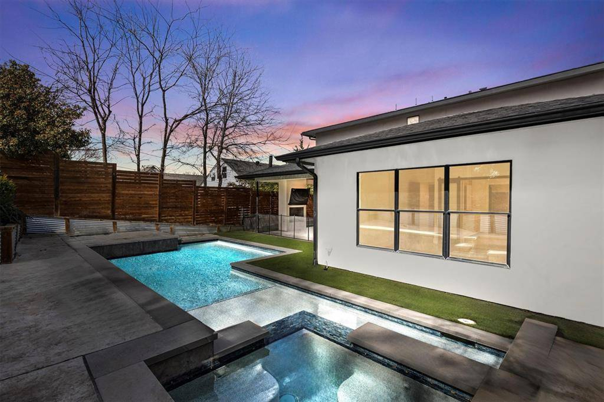 Featured Listing Image 34