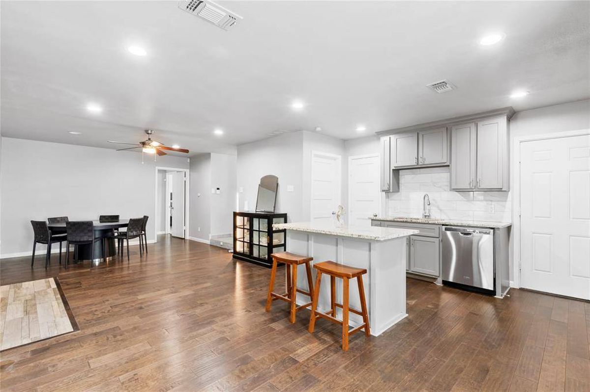 Featured Listing Image 9