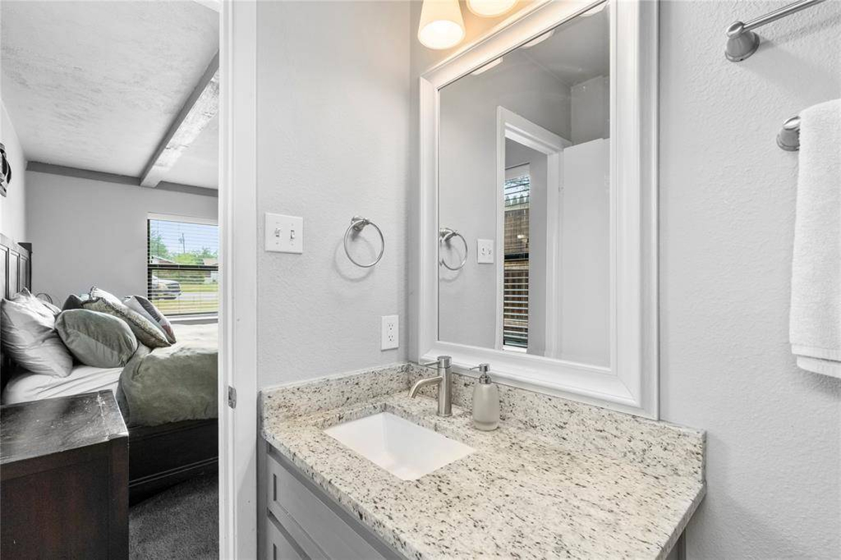 Featured Listing Image 20