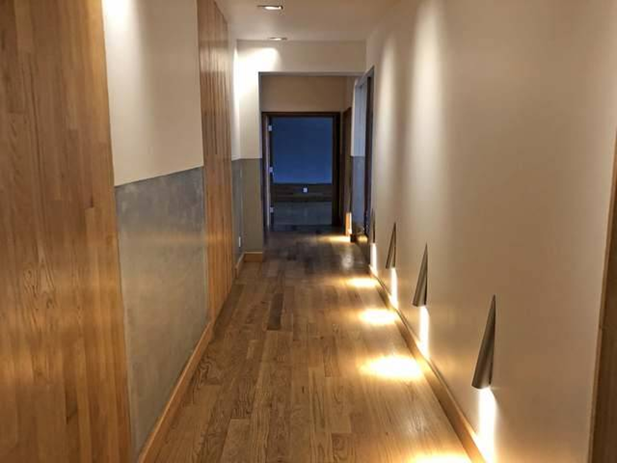 Featured Listing Image 6