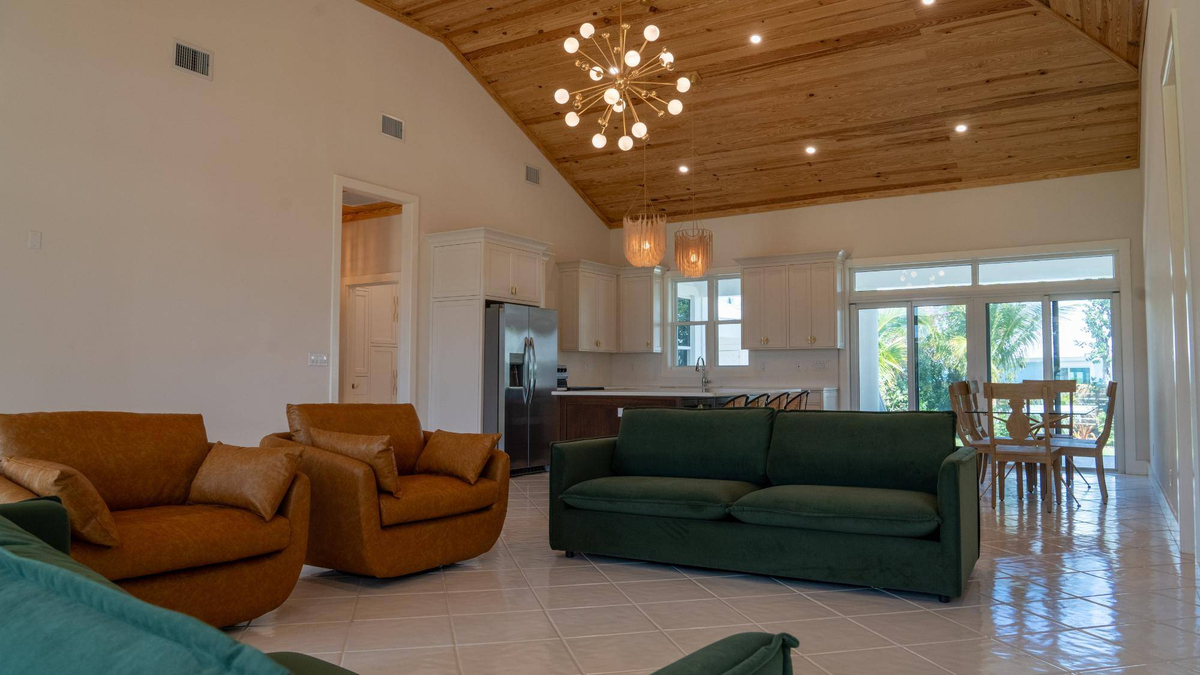 Featured Listing Image 37