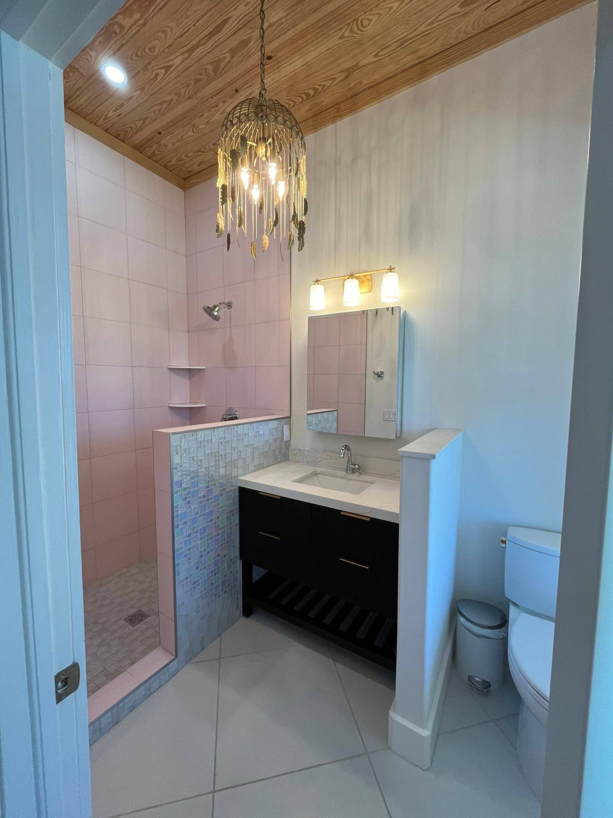 Featured Listing Image 14