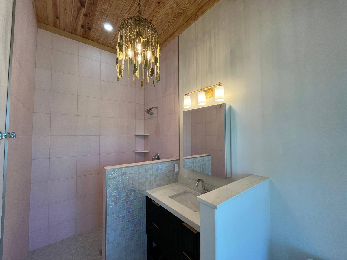 Featured Listing Image 16