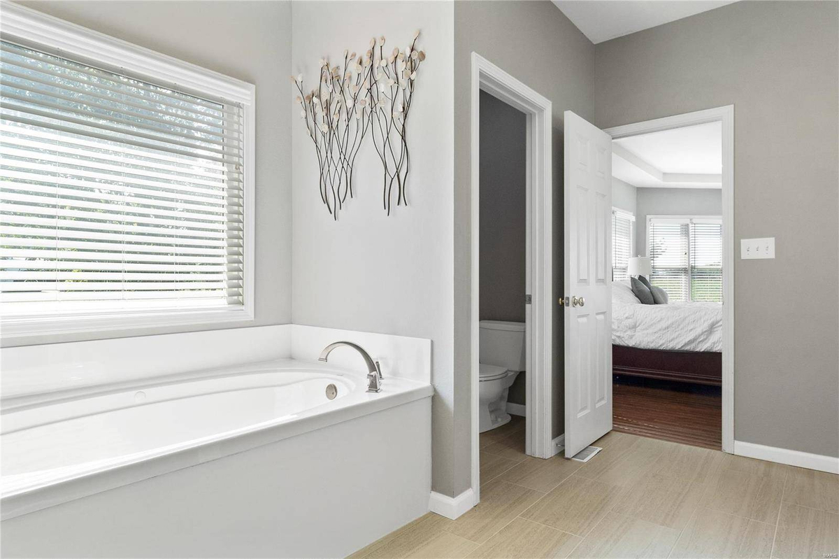 Featured Listing Image 30