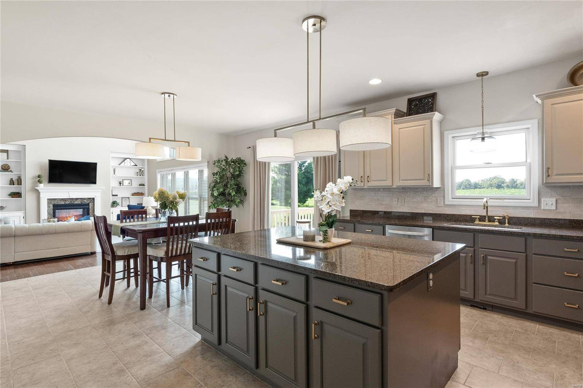 Featured Listing Image 17