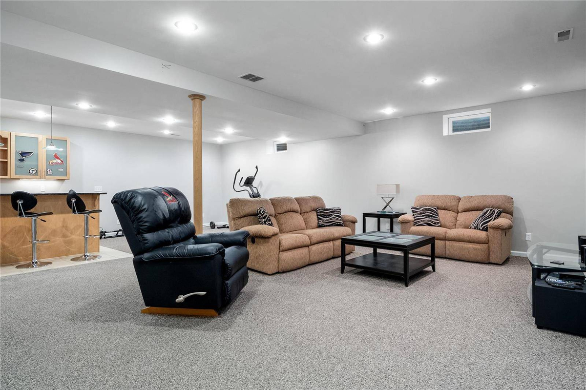 Featured Listing Image 37