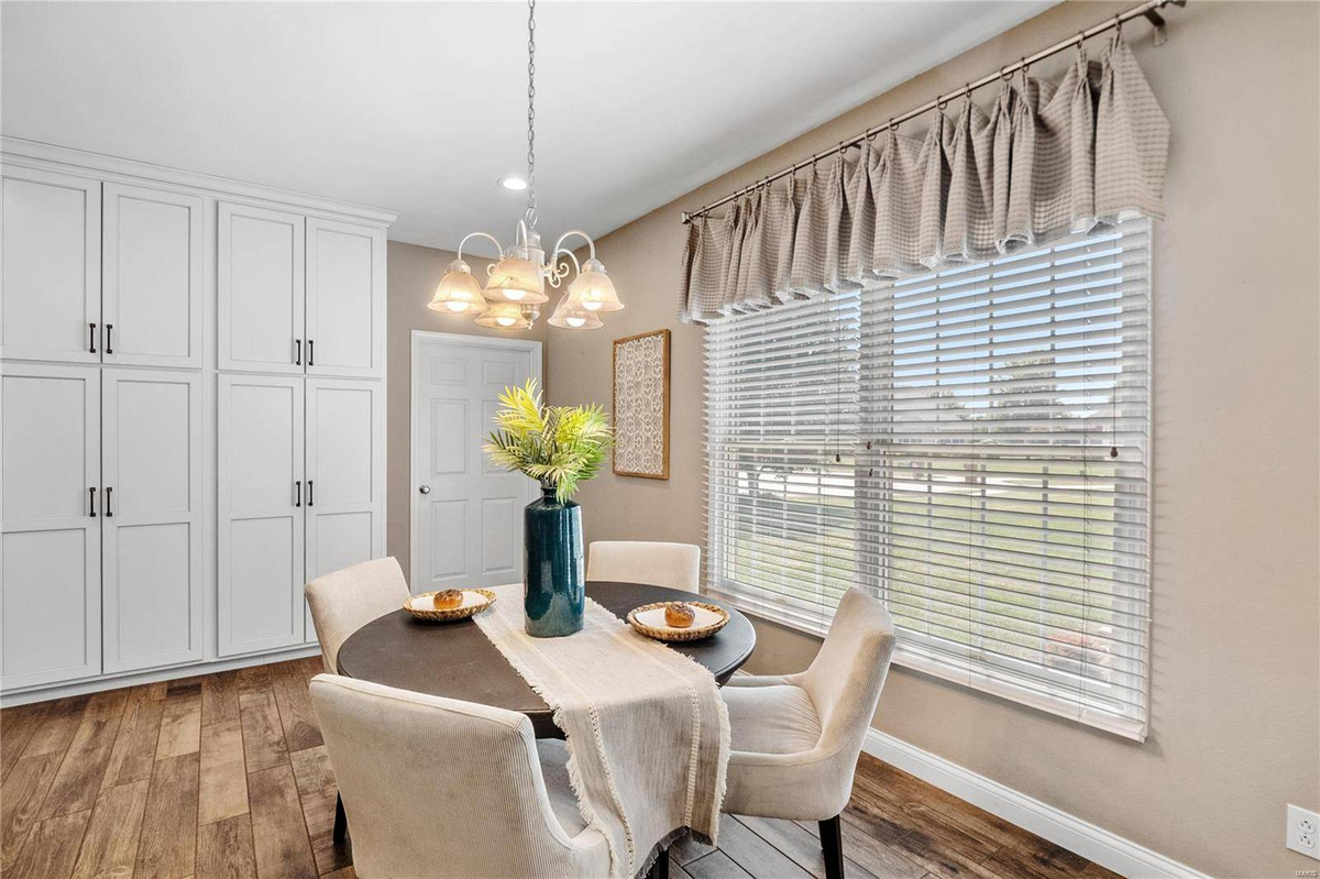 Featured Listing Image 16