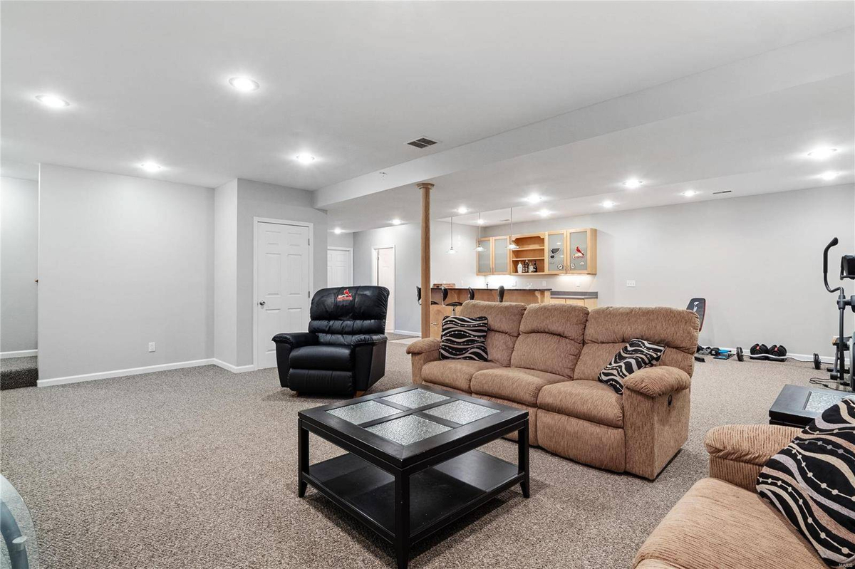 Featured Listing Image 38