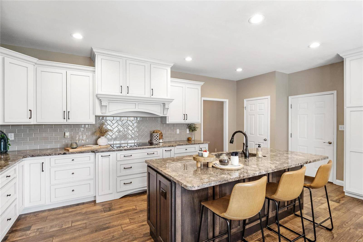 Featured Listing Image 13
