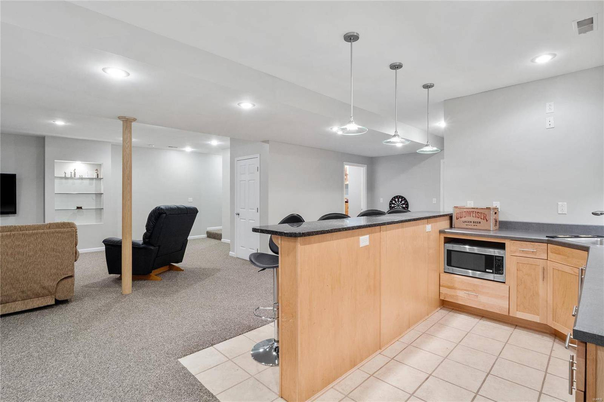 Featured Listing Image 42