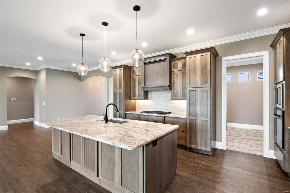 Featured Listing Image 10
