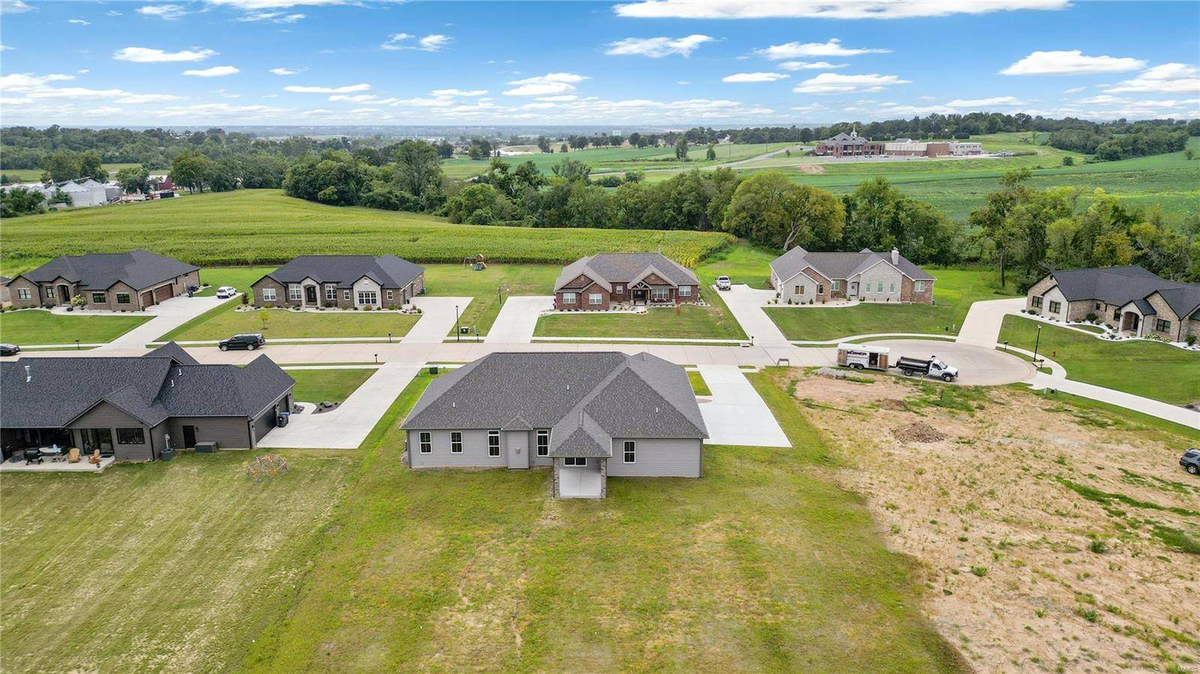 Featured Listing Image 42
