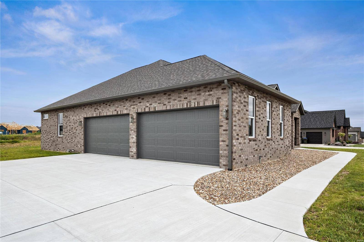 Featured Listing Image 39