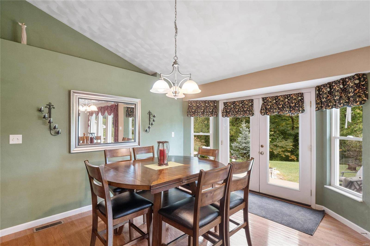 Featured Listing Image 15