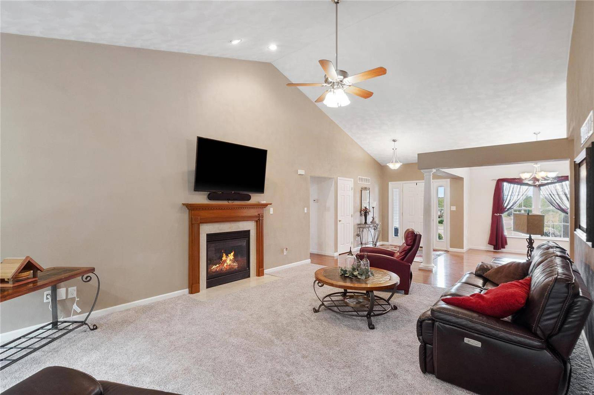 Featured Listing Image 11