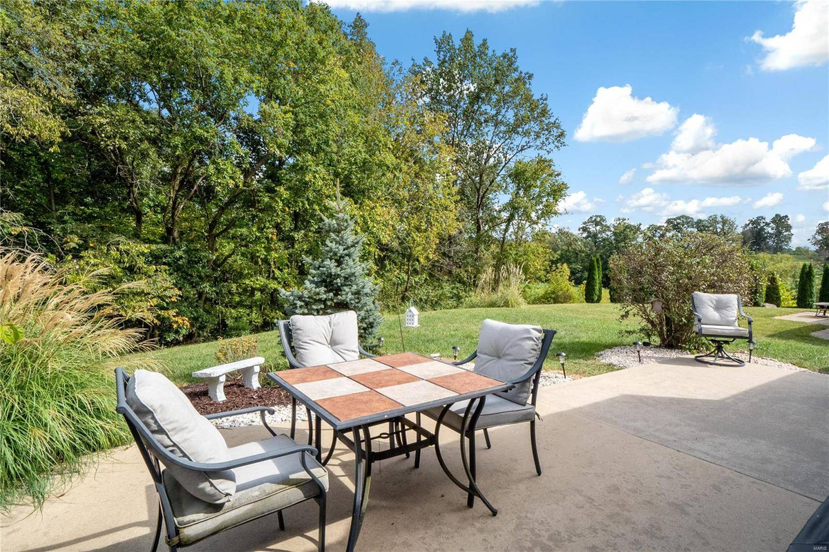 Featured Listing Image 44