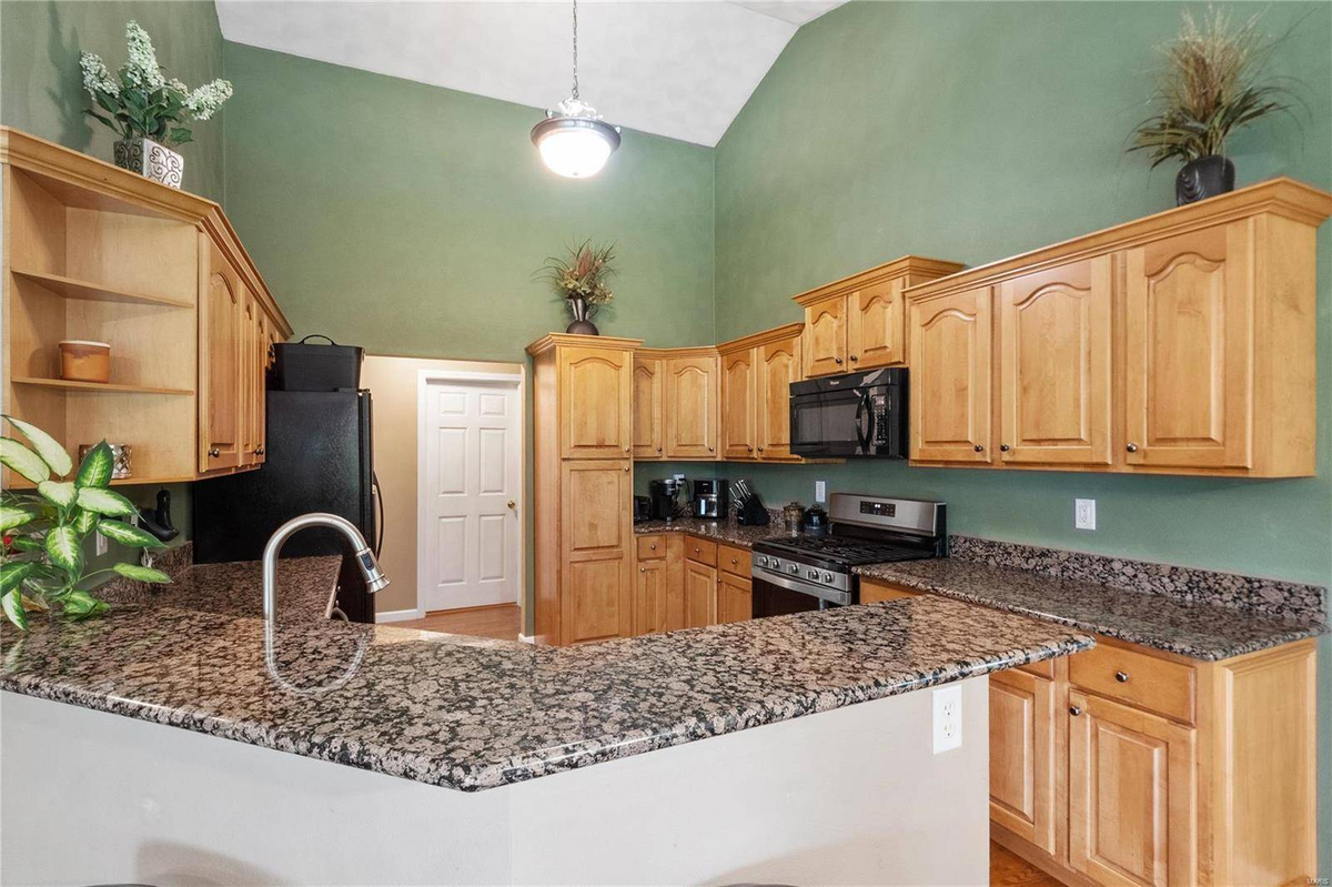 Featured Listing Image 12