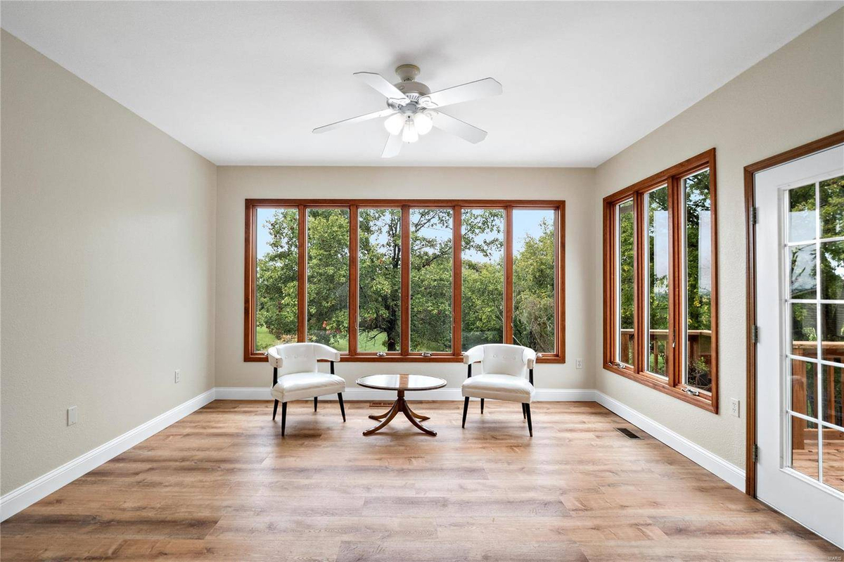 Featured Listing Image 16