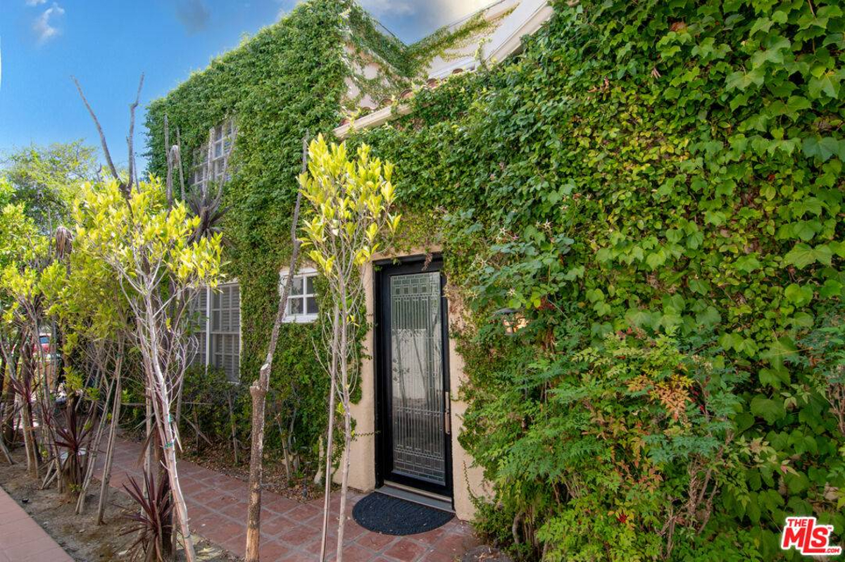 Featured Listing Image 4