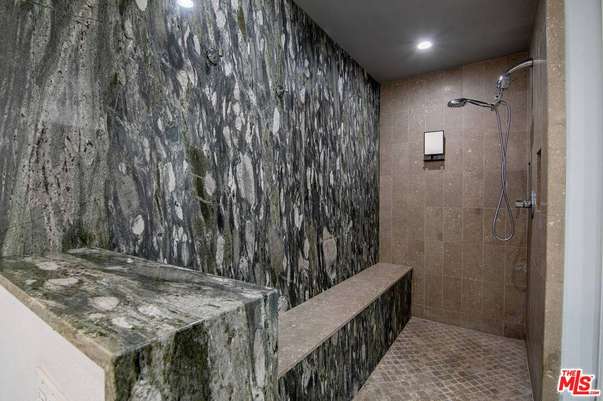 Featured Listing Image 23