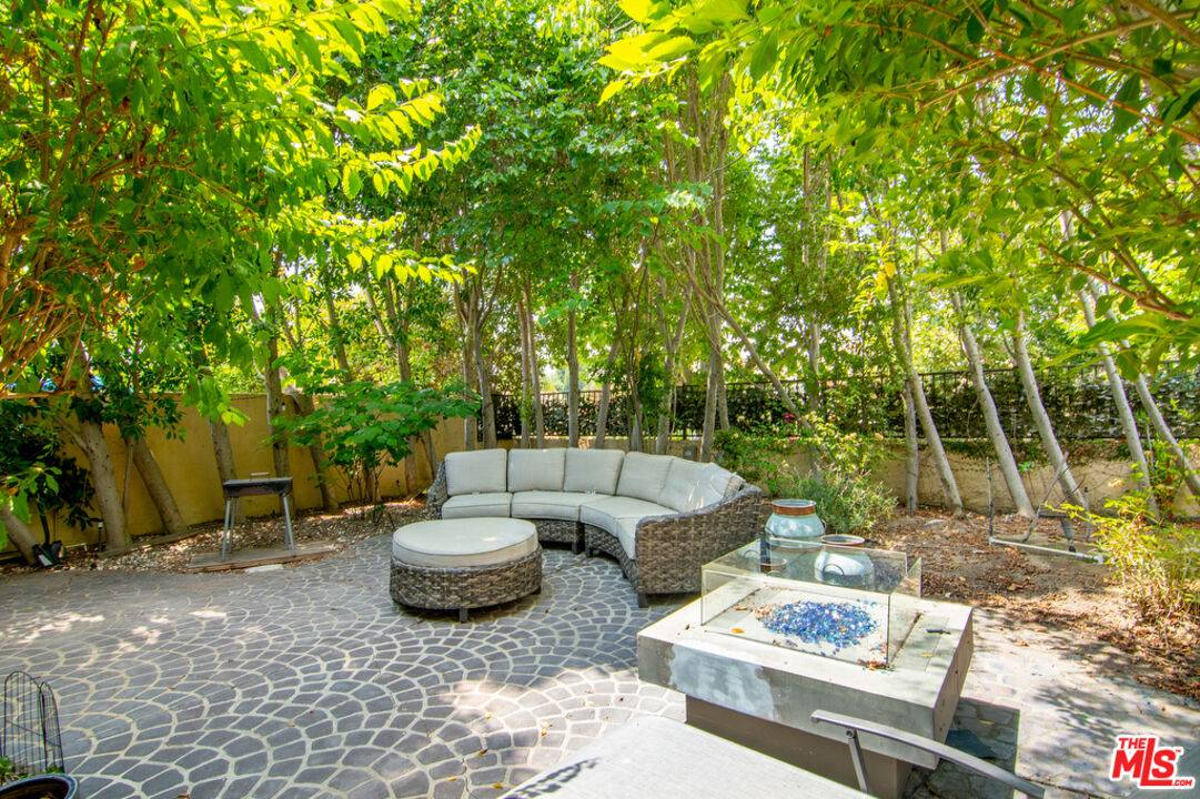 Featured Listing Image 11