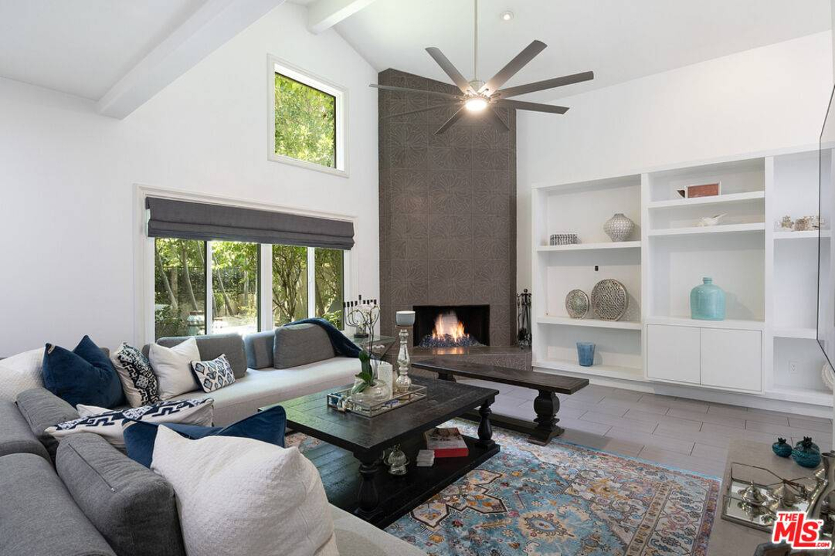 Featured Listing Image 7