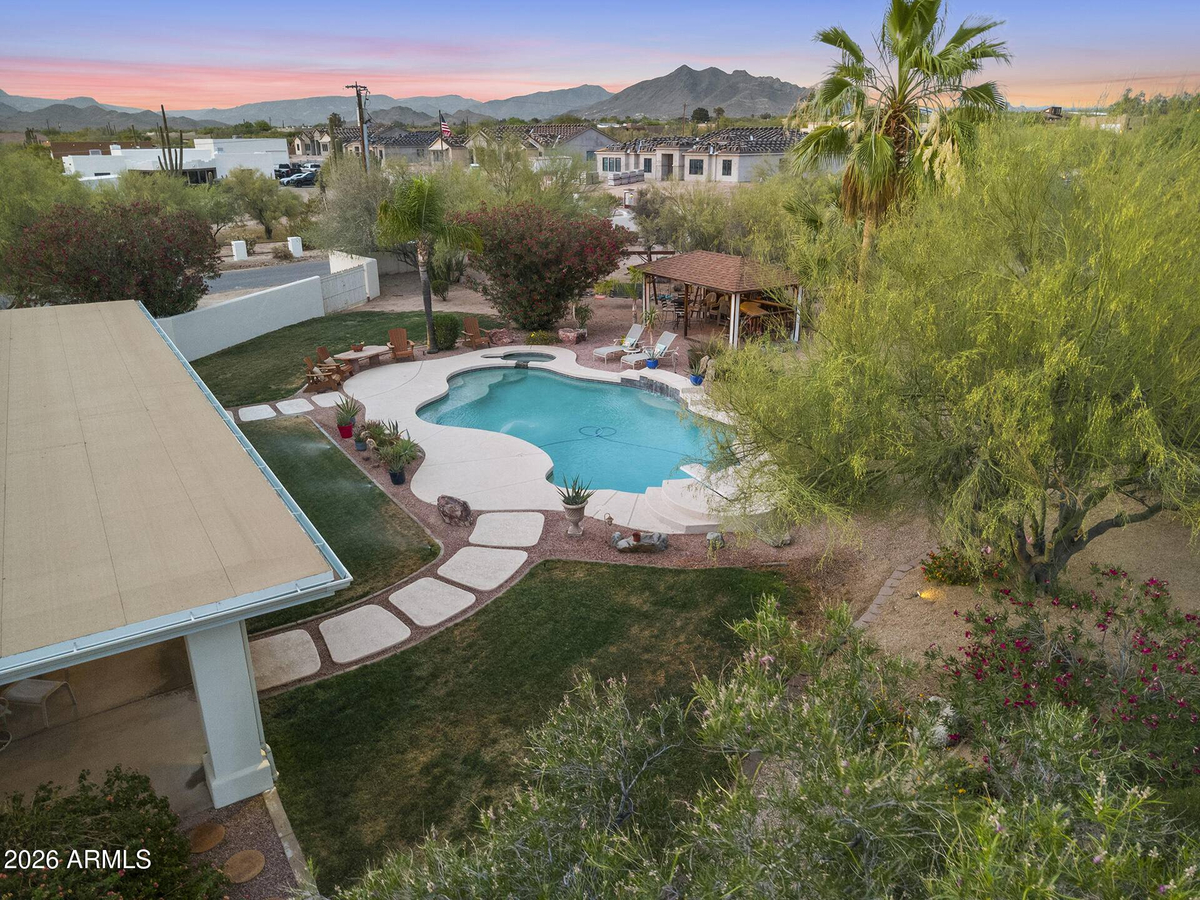 Featured Listing Image 11