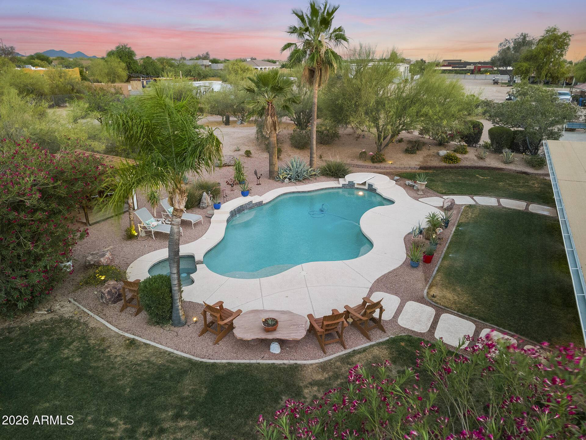 Featured Listing Image 12