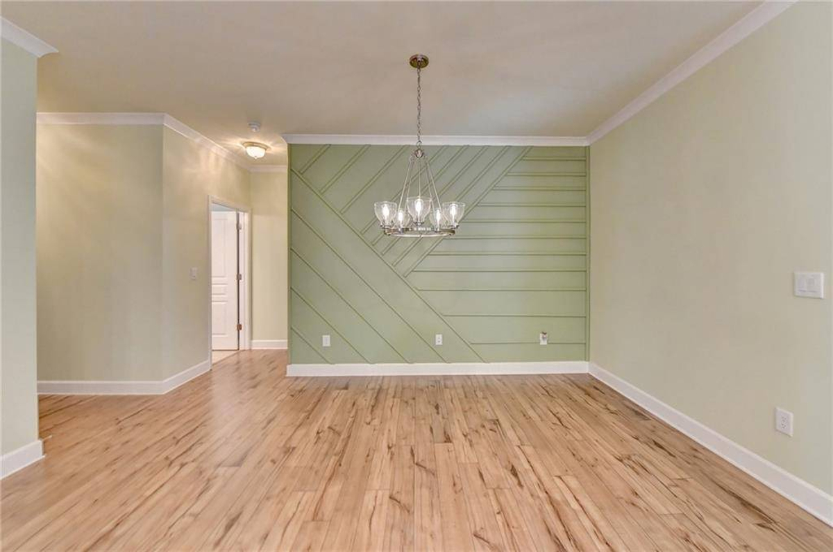 Featured Listing Image 12