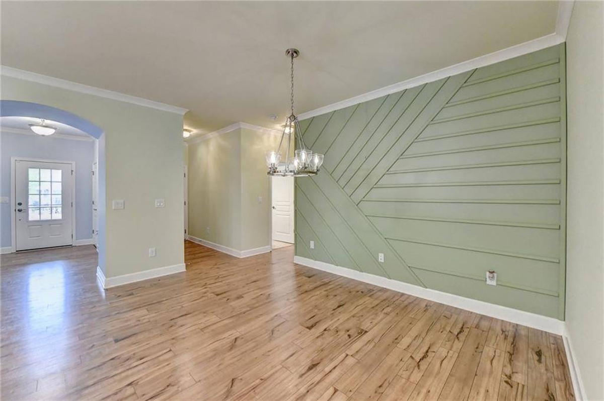 Featured Listing Image 24