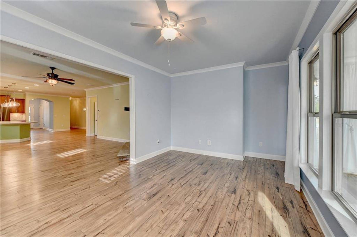 Featured Listing Image 33