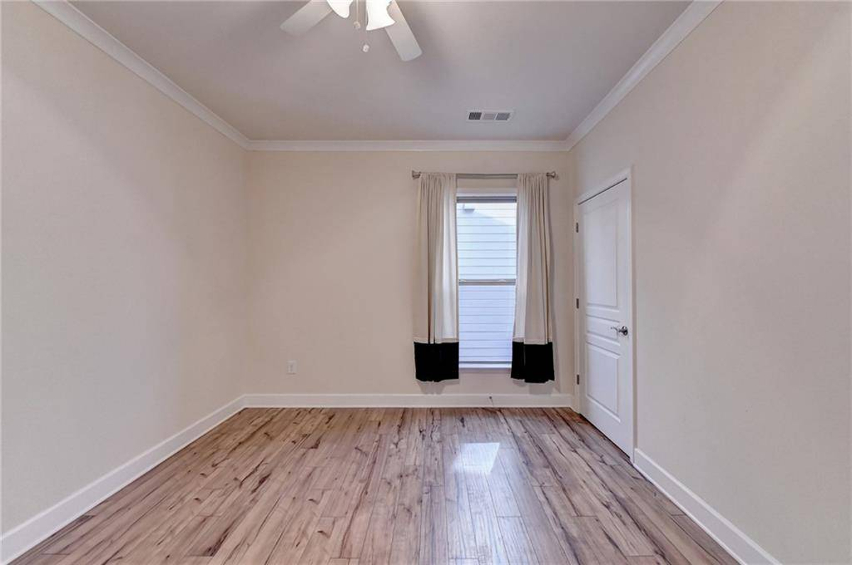 Featured Listing Image 45