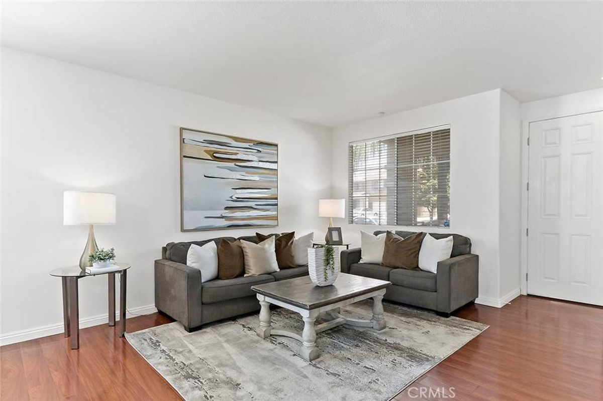 Featured Listing Image 4