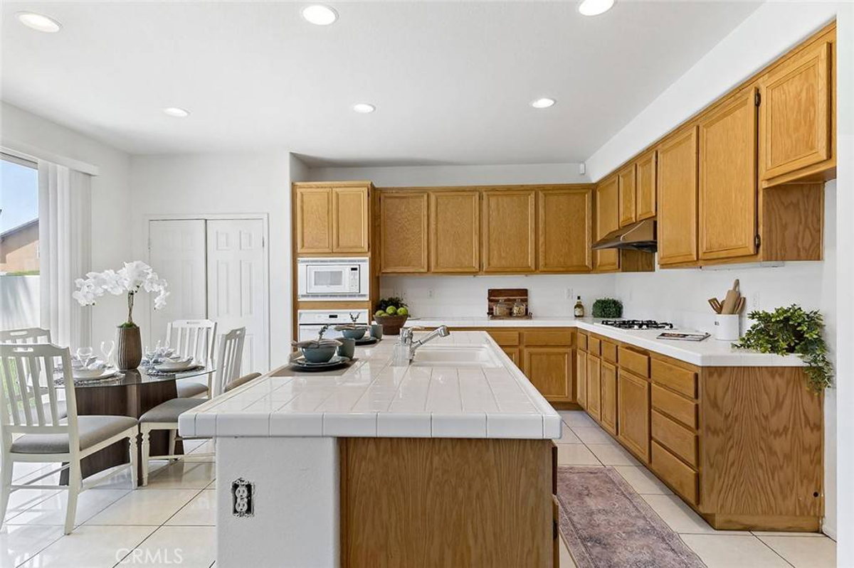 Featured Listing Image 15