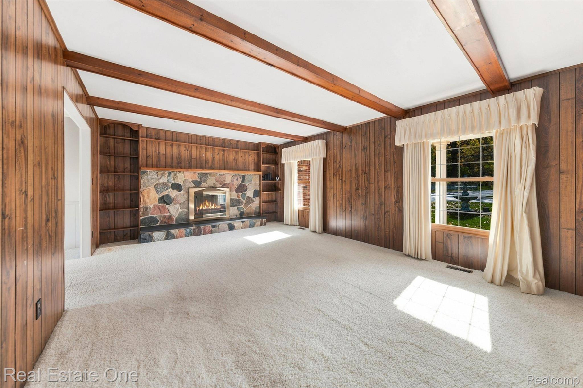 Featured Listing Image 5