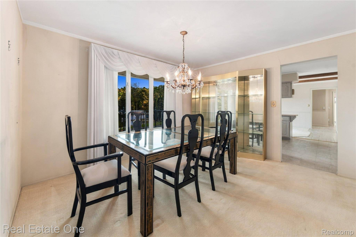 Featured Listing Image 16