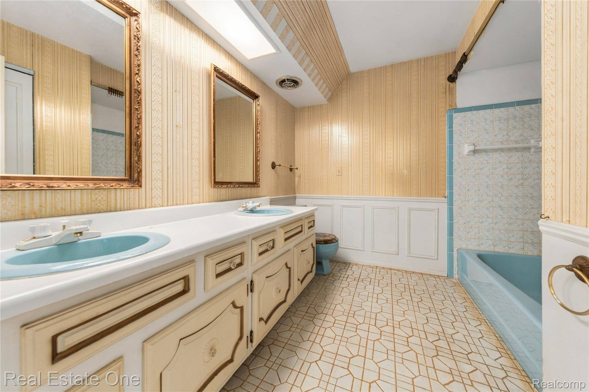 Featured Listing Image 24