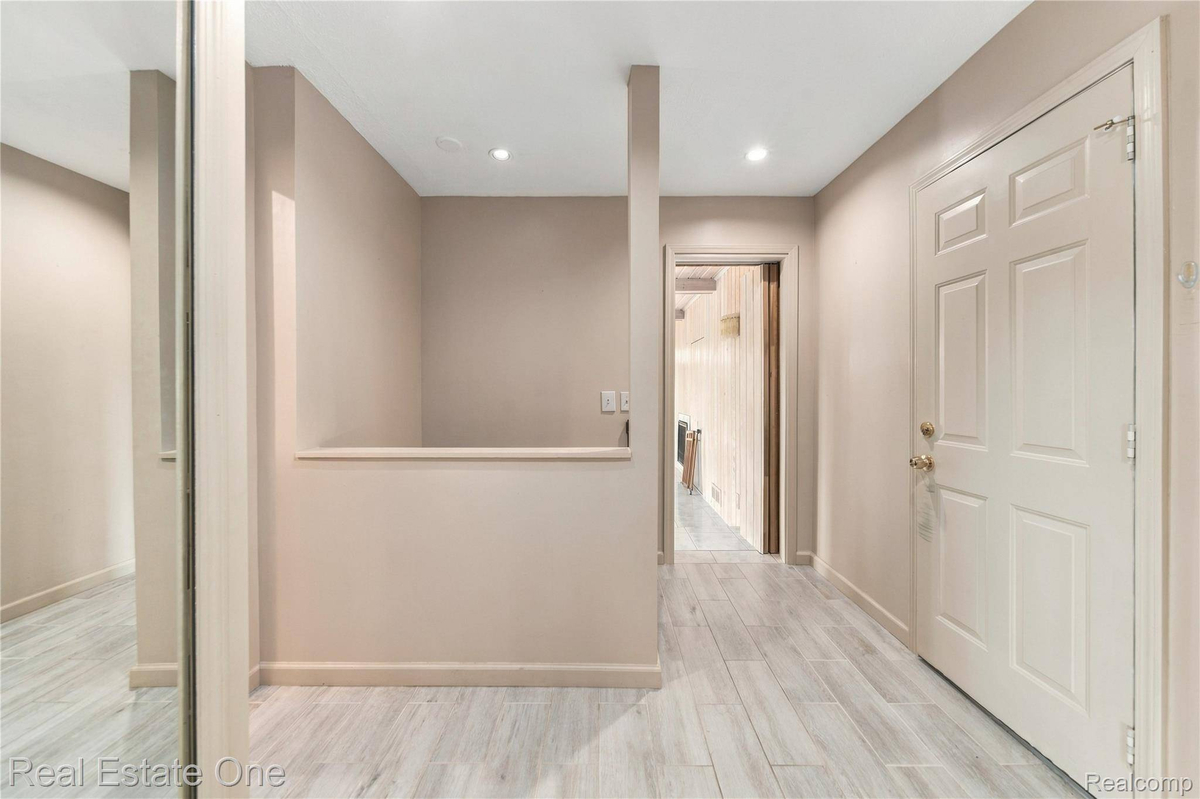 Featured Listing Image 33