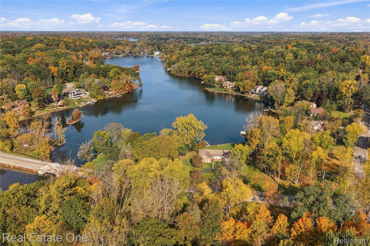 Featured Listing Image 50