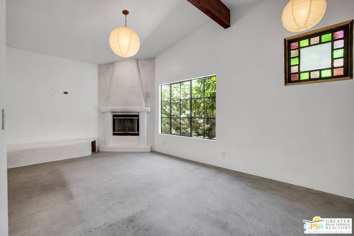 Featured Listing Image 10