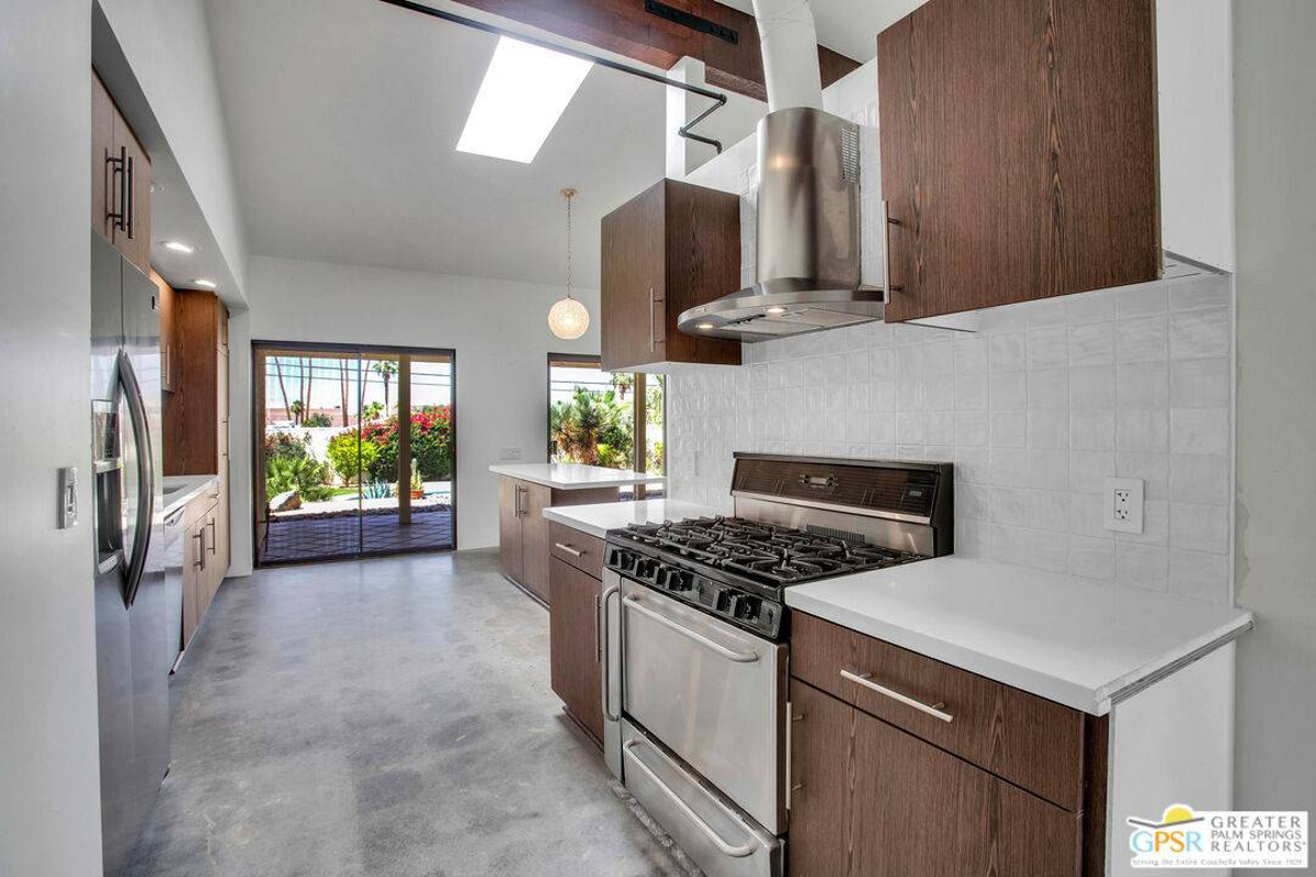 Featured Listing Image 16