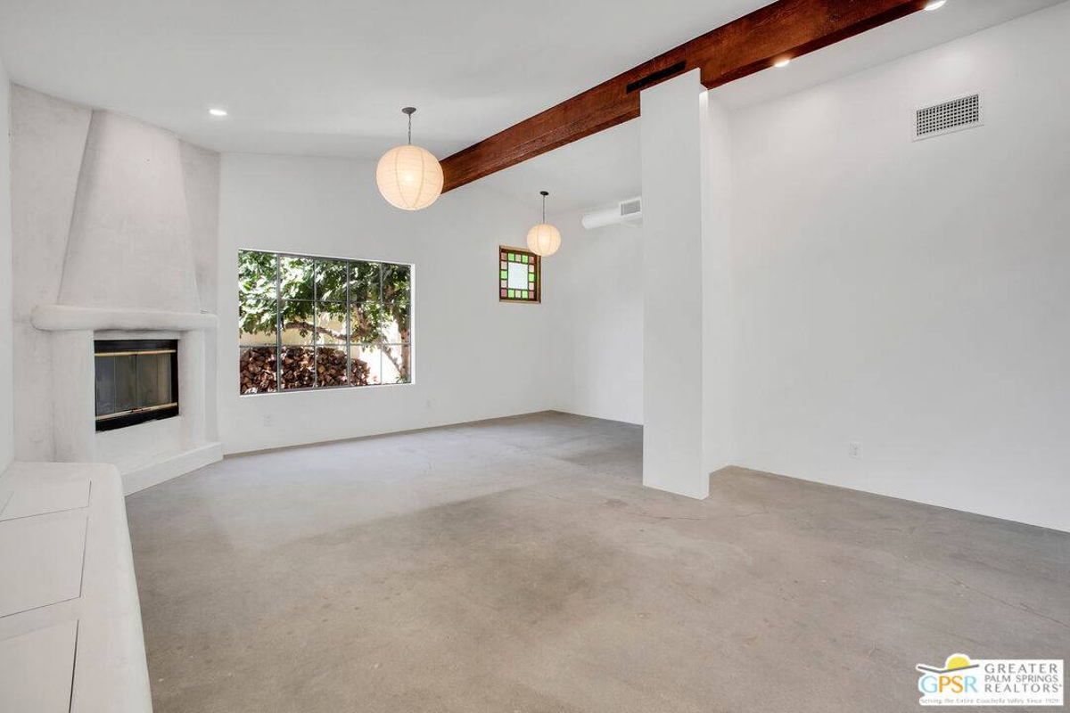 Featured Listing Image 9
